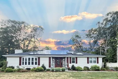 39 Sunset Dr 1