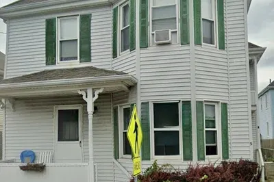 5 Cove Rd #2