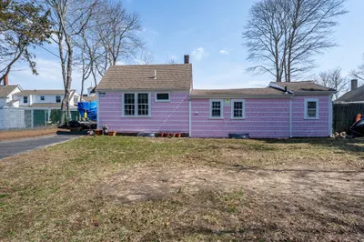 62 Pine Avenue 1
