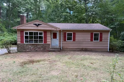 20 Farnum Rd 1
