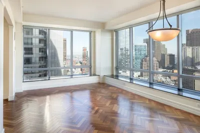 2 Avery Street #31G 1