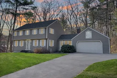 43 Abbott Ln