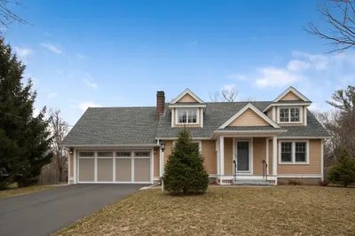 58 Southfield Rd 1