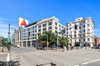 636 Beacon St #502 1