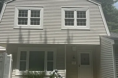 112 Edgebrook Dr #112