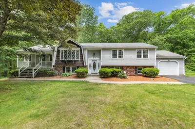 9 Oak Hill Rd