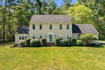 45 Heather Hills Dr 1