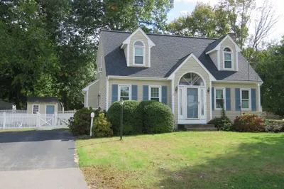 33 Newton St 1