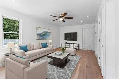 8 Albatross Ave