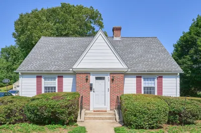 422 Mill St 1