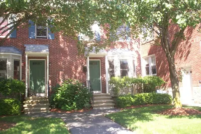 33 Lenglen Road #33