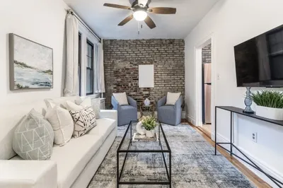 60 Queensberry St #8