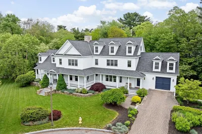 54 Garrison Dr 1