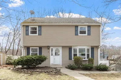 5 Hollis St 1