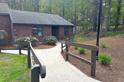 23 Highwood Drive #23