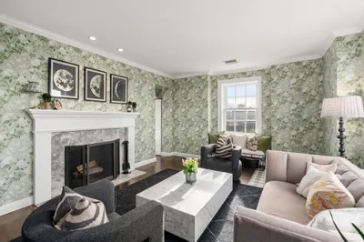 65 Commonwealth Ave #8B 1