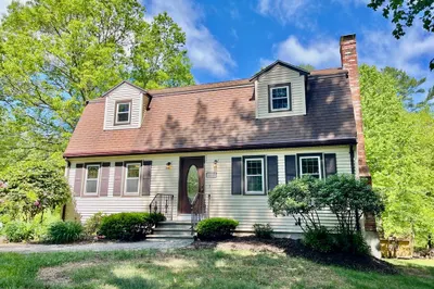 468 Lake St