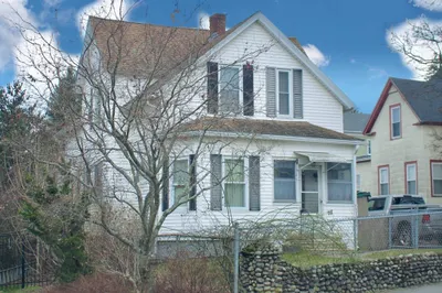18 South Stowell St 1