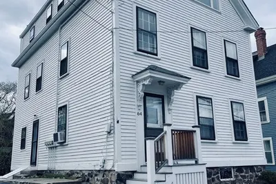 64 Front St