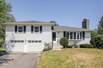76 Clydesdale Lane