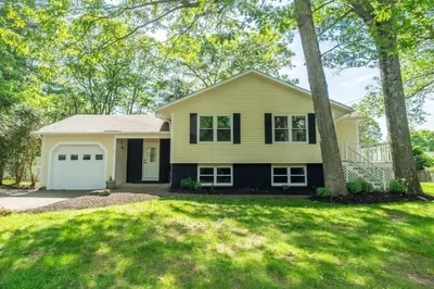41 Pine Ridge Dr 1