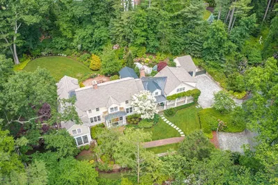 211 Meadowbrook Rd 1