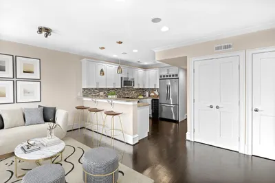 172 West 7th St #2