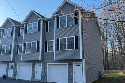 63 Shrine Ave #4 1