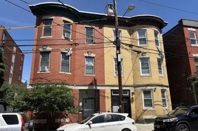 168 Pearl Street 1