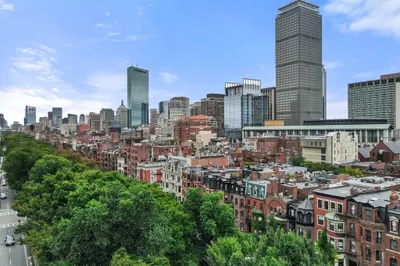 339 Commonwealth Ave #4