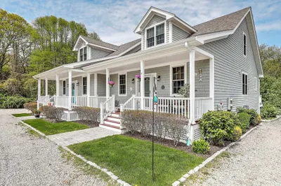1346 Main Road #7 1