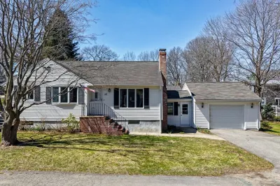 17 Walters Ave