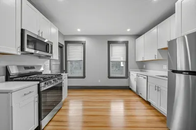 24 Hinckley St #2