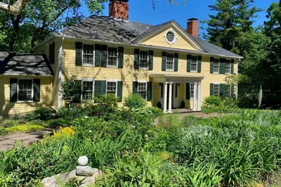 77 Pinnacle Rd 1