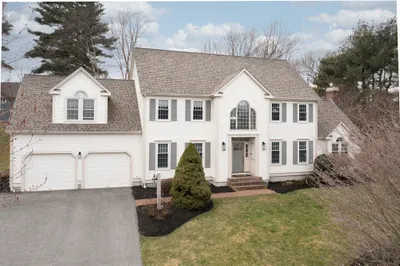 6 Loew Cir 1
