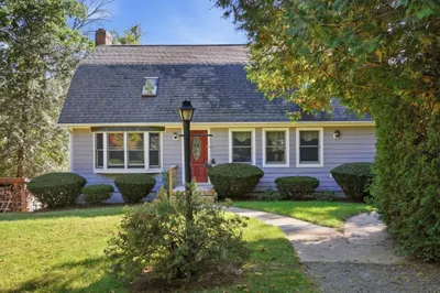 221 Pierce Rd 1