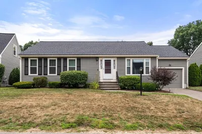 27 Country Side Rd #27