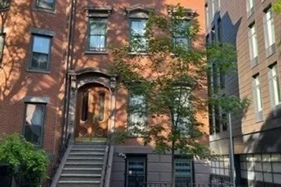 11 East Springfield St 1