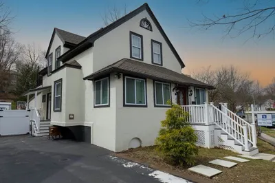 21 Englewood Ave 1