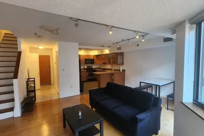 147 Kelton St #706