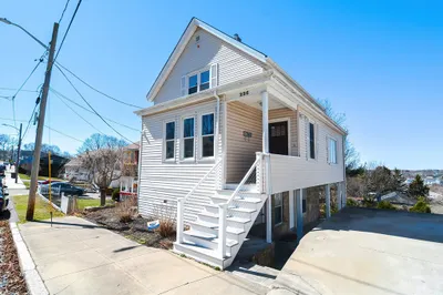 226 Adams St