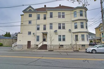 1 Stapleton St