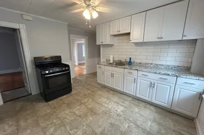 18 Greene Street #1