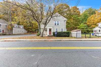 9 Russell Rd 1