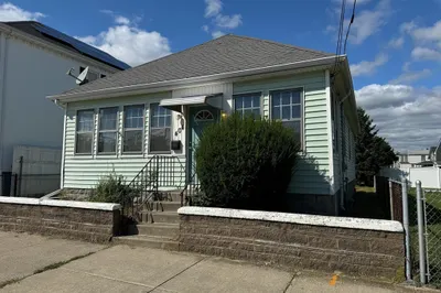 404 Brayton Ave