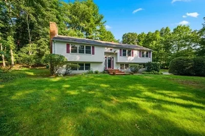 181 Whitcomb Ave 1