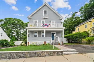 233 Metropolitan Ave #1