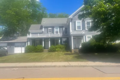 40 Dean St #2