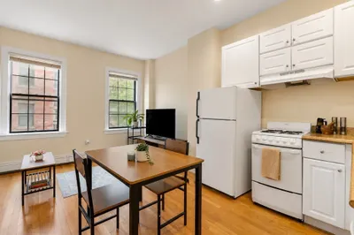 28 Phillips St #1 1