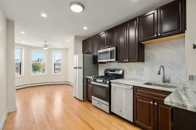 45 Thorndike St 1